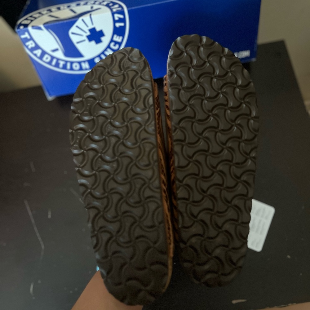 Birkenstock Tan Patterned Sandals - Picture 5 of 6
